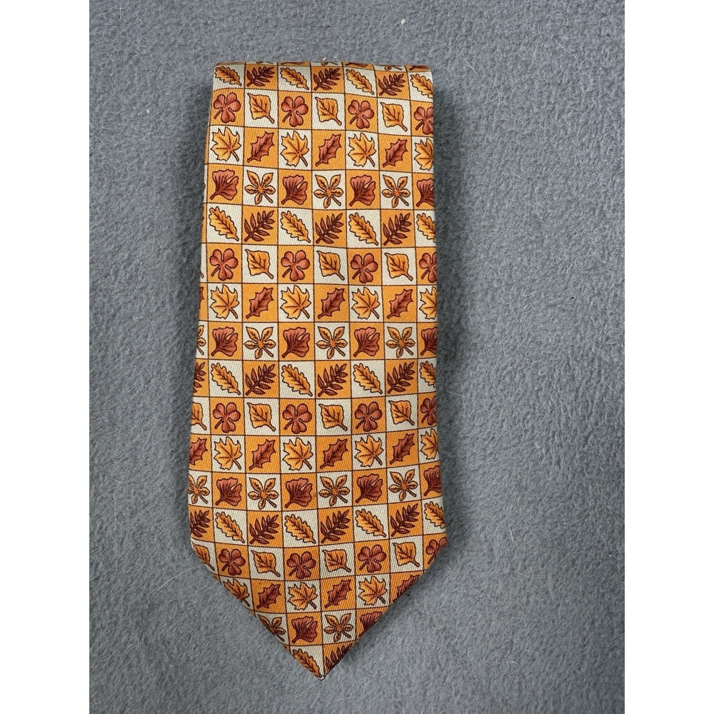 Hermès Paris Silk Tie Orange Autumn Leaves Checkerboard Novelty 7724 OA France